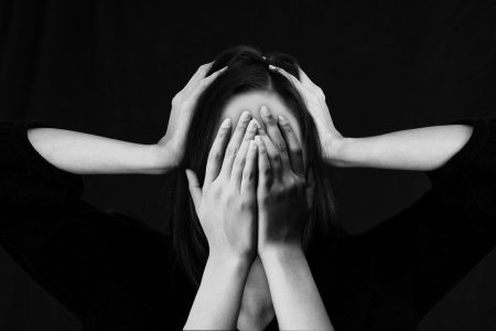 QUÉ SON LOS PENSAMIENTOS OBSESIVOS Y CÓMO GESTIONARLOS